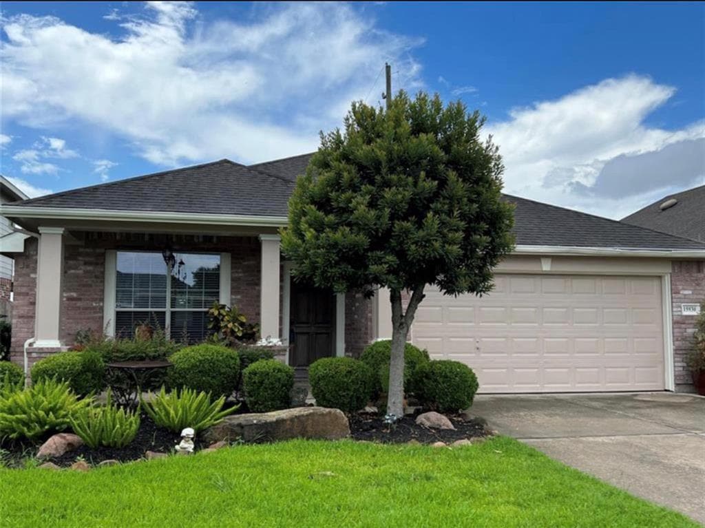 Primary Photo - 15930 Hidden Crest Dr
