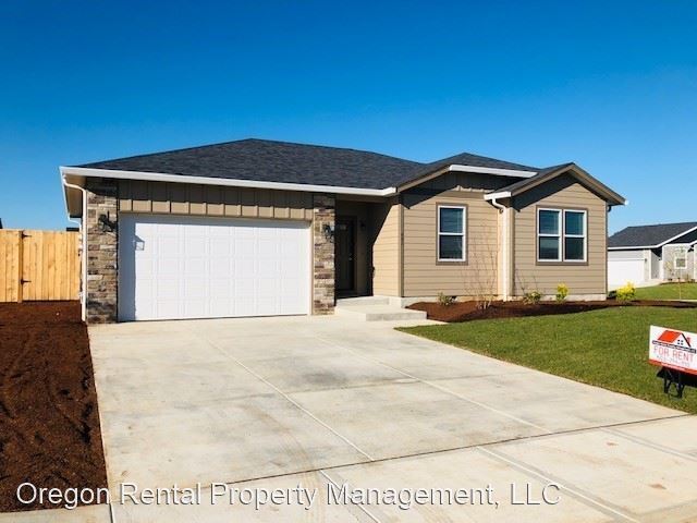 Primary Photo - 3 br, 2 bath House - 451 SE Palomino