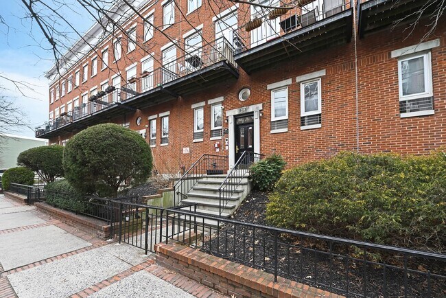 Foto del edificio - 228 Monroe St