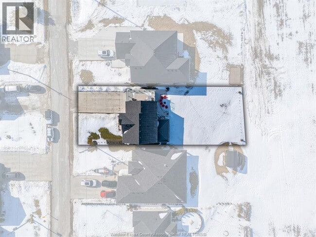 Building Photo - 345 1st Concession Line