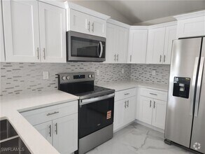 Building Photo - 518 Edward Hall Ave S