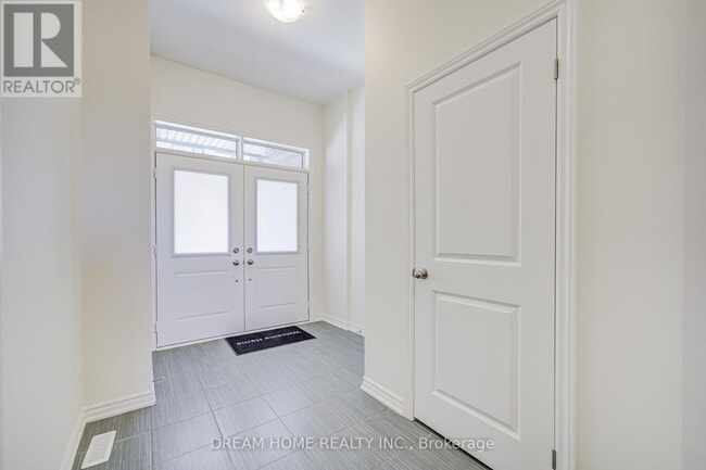 Building Photo - 19 Coppini Ln
