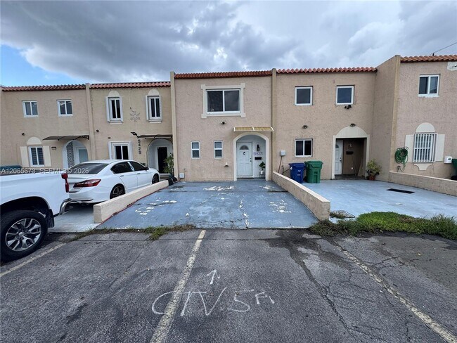 Foto del edificio - 5427 NW 169th St