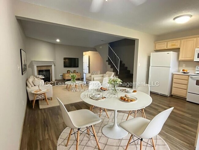 Building Photo - SOUTH GARDEN TOWNHOMES
