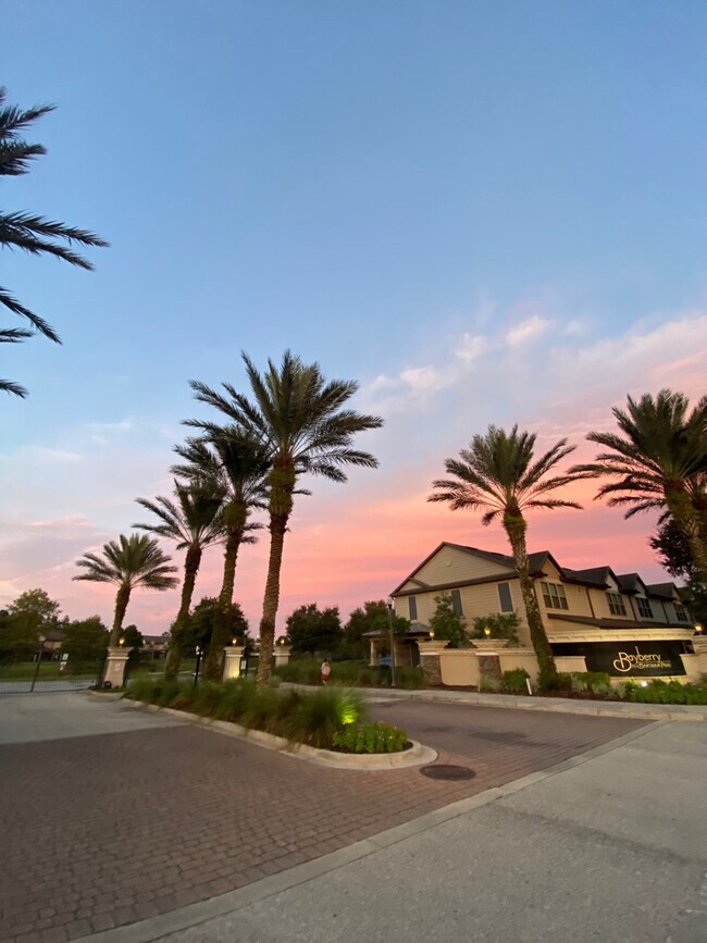 Foto del edificio - 7033 Butterfly Ct