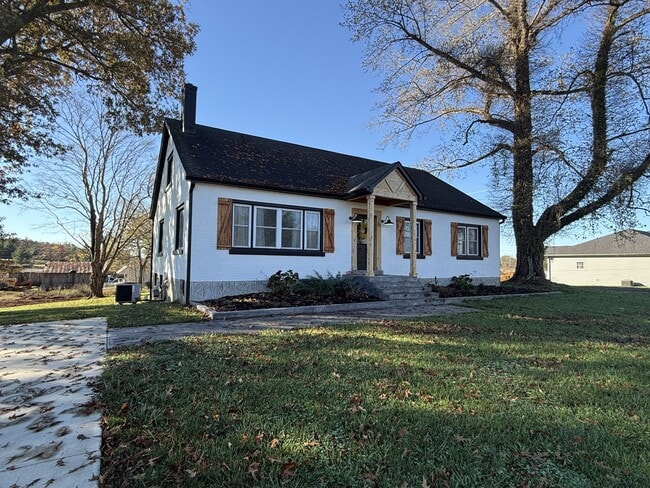 Foto del edificio - 818 Otter Creek Rd