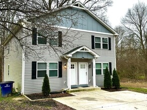 Building Photo - 110 Carpenter St