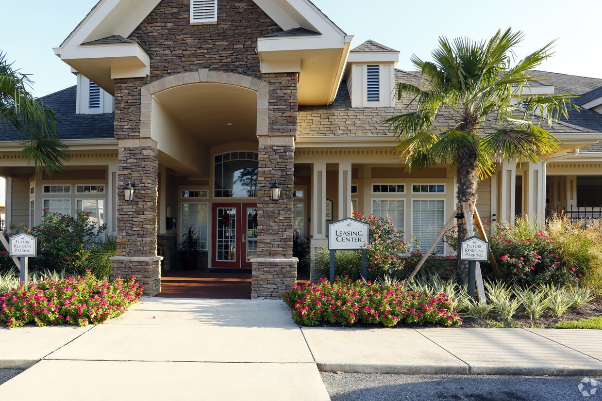 Longleaf Pines Apartments Mobile, AL