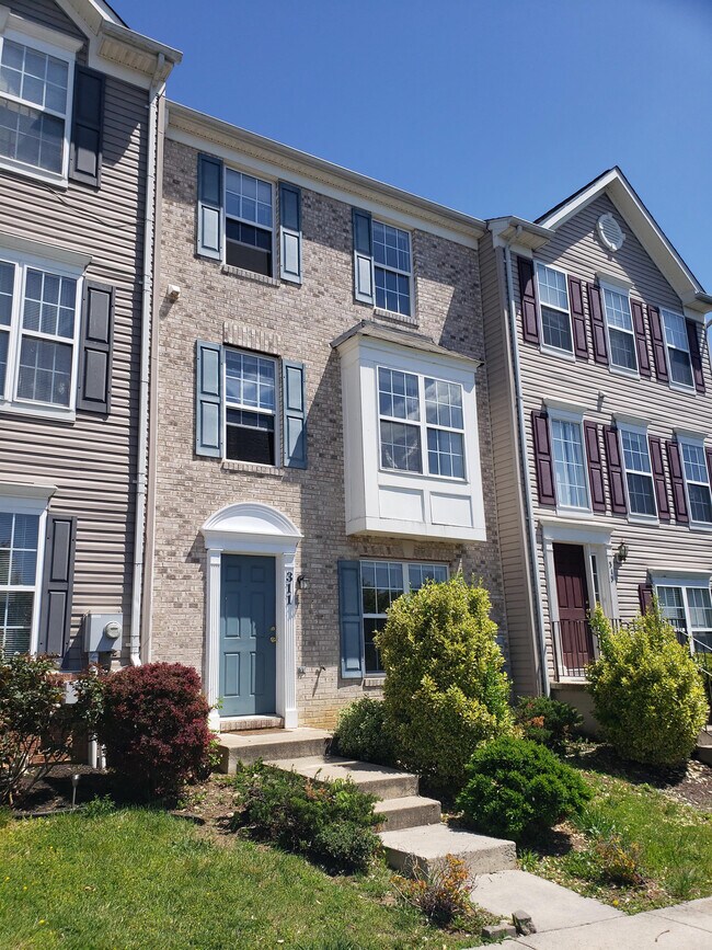 311 Pendleton Ln, Strasburg, VA 22657 Townhouse for Rent in Strasburg