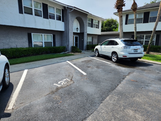 Building Photo - 695 A1A N