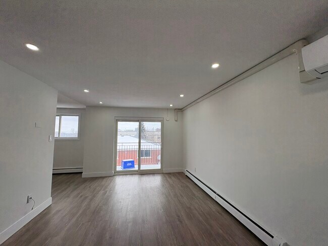 Photo du bâtiment - 11-107 Chandler Dr