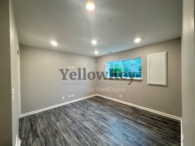 Building Photo - 1707 Carlstedt Dr