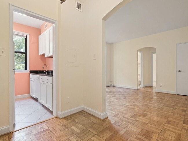 Foto del edificio - 2515 K St NW