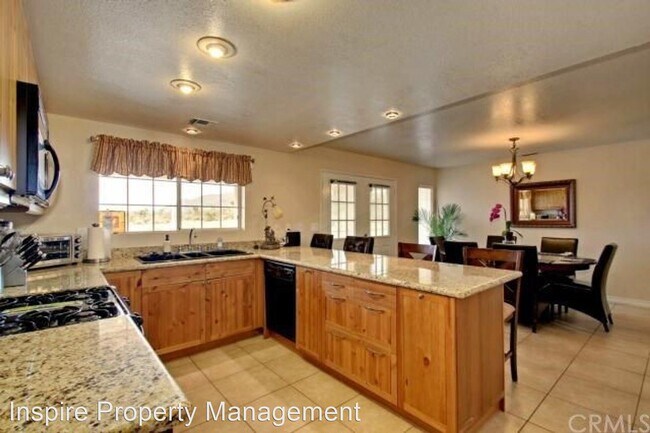 Building Photo - 3 br, 2 bath House - 7590 Indio Avenue