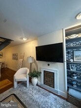 Building Photo - 2144 Kater St