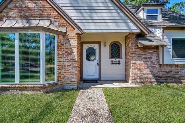 Building Photo - 1402 Bodart Dr