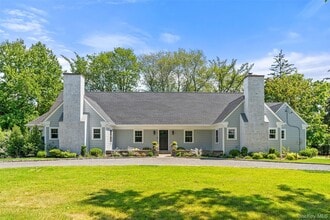 Building Photo - 211 Griffen Ave