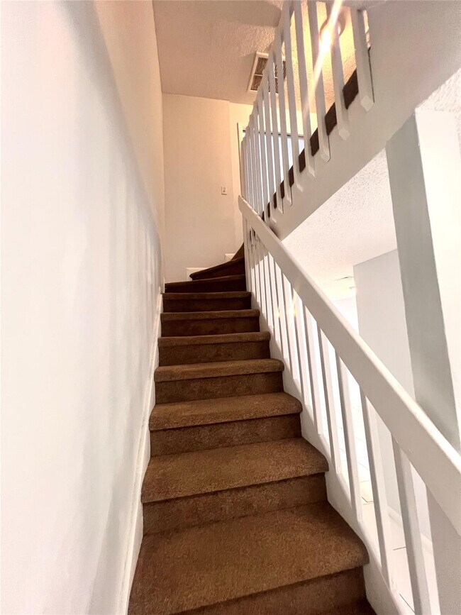 Foto del edificio - 4145 NE 21st Terrace