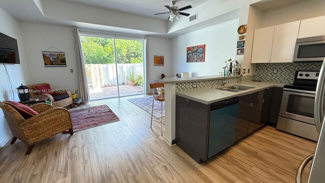 Photo - 11034 NW 43rd Terrace House