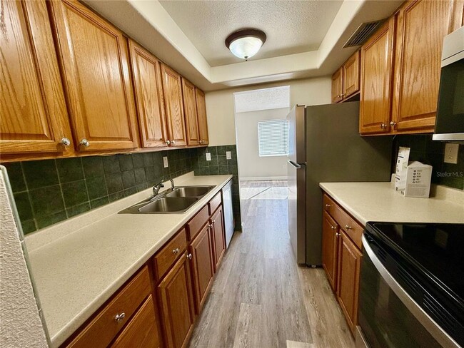 Building Photo - 3918 Mt Vernon Ave