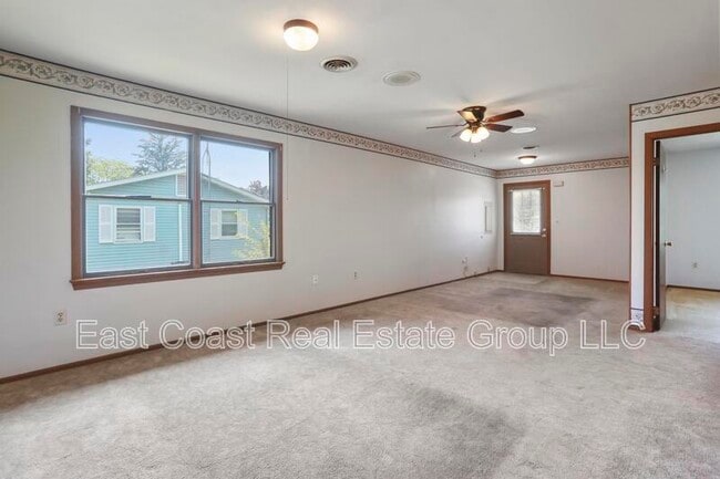 Building Photo - 226B Wakefield Rd