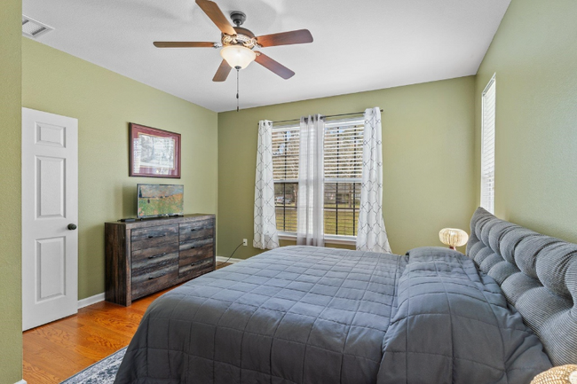 Foto del edificio - 10715 Sycamore Ridge Ln