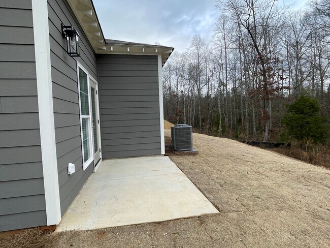 Foto del edificio - 2BR TWIN HOME IN OPELIKA