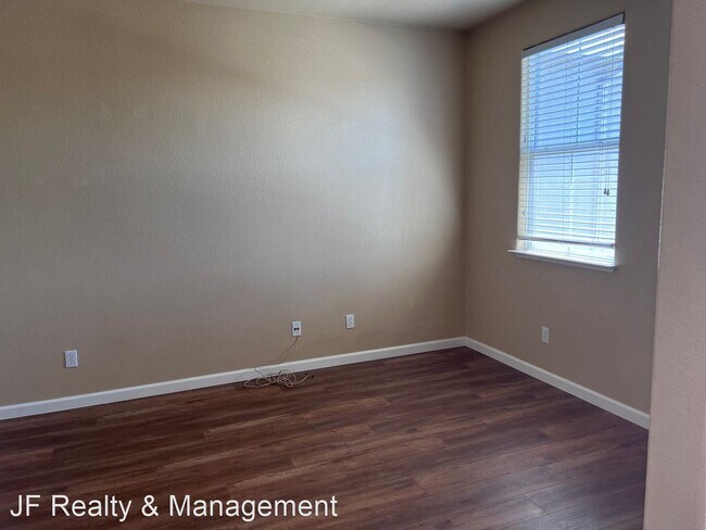Foto del edificio - 4 br, 2 bath House - 619 Armstrong Wy