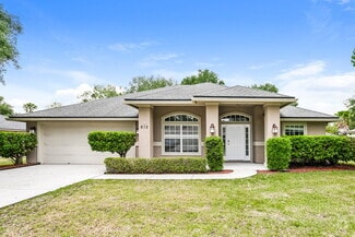 Building Photo - 612 Martin Lakes Dr E