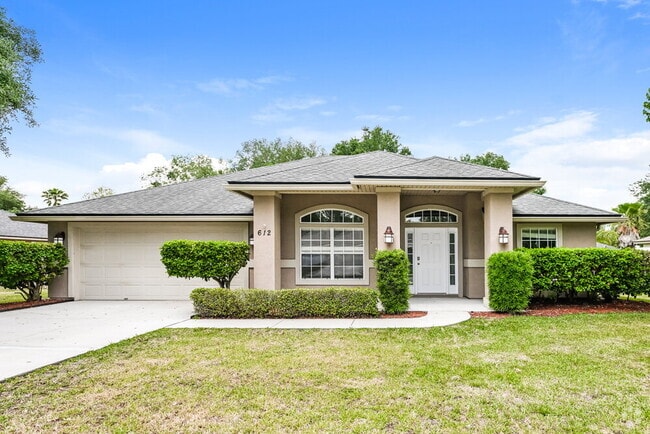 Building Photo - 612 Martin Lakes Dr E