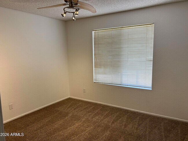 Foto del edificio - 12605 N 42nd Ave