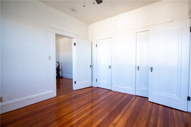 Foto del edificio - 23 Exeter Ave