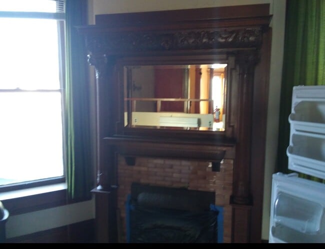 Kitchen - 702 Arch St
