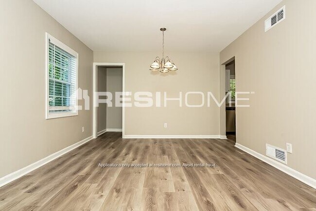 Building Photo - 6433 Monica Dr