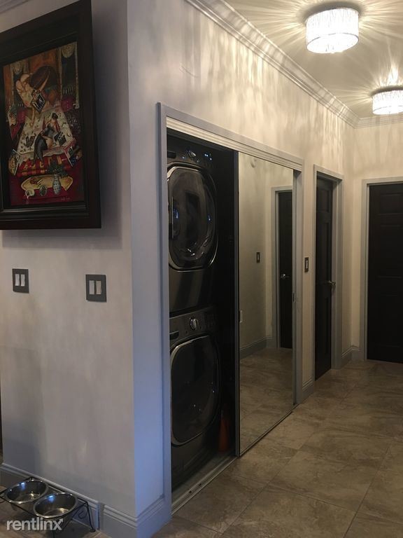 Foto del edificio - 2 br, 2 bath - 23 Brewster St