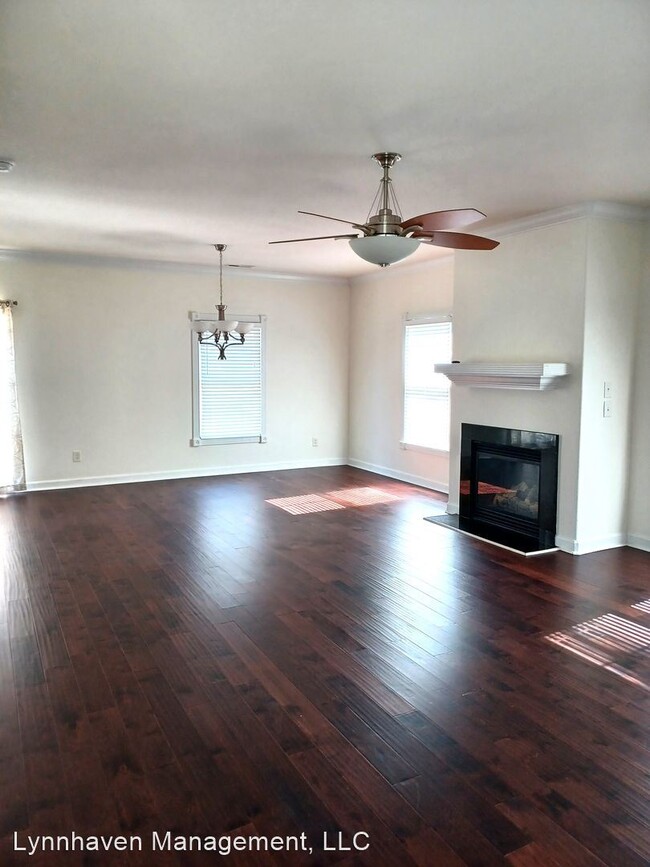 Building Photo - 4 br, 3.5 bath House - 2216 W Berrie Cir