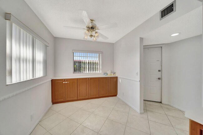 Building Photo - 13001 SW 15th Ct