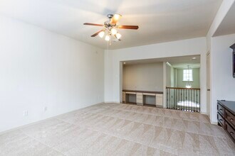 Building Photo - 62 S Longsford Cir