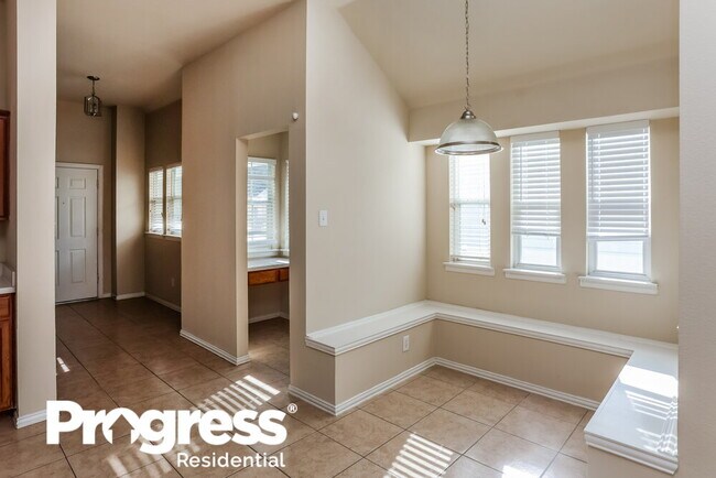 Foto del edificio - 304 Creekside Dr