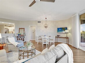 Building Photo - 1001 Arbor Lake Dr