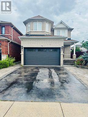 Building Photo - 33 Deerwood Crescent