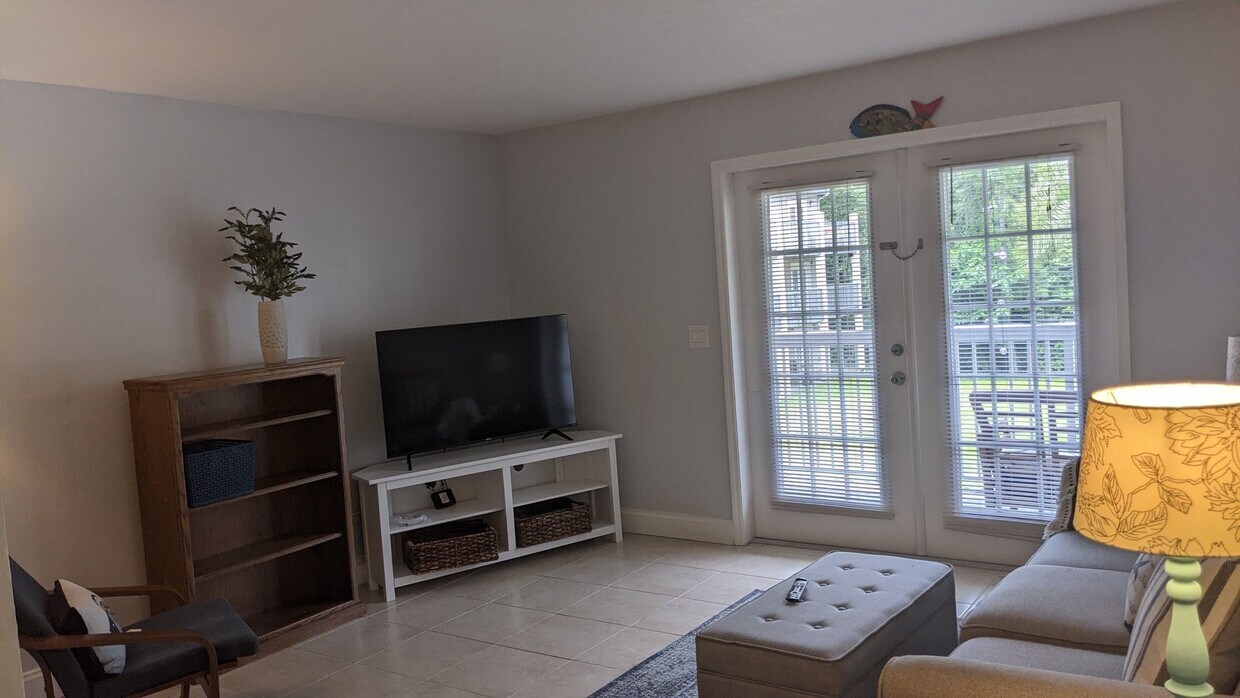 Primary Photo - Oakbrook Condominiums