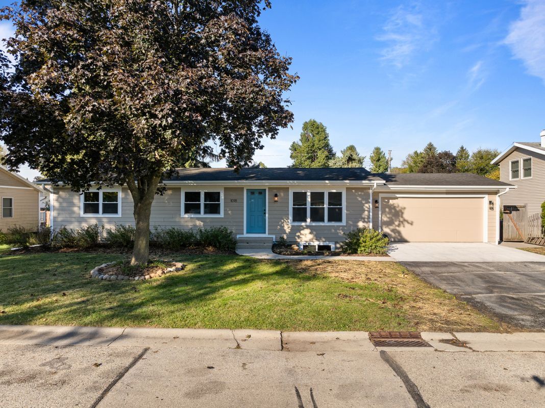 Primary Photo - 1018 Bonnie Brae Ln