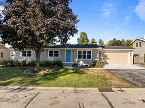 Building Photo - 1018 Bonnie Brae Ln Building Photo - 1018 Bonnie Brae Ln