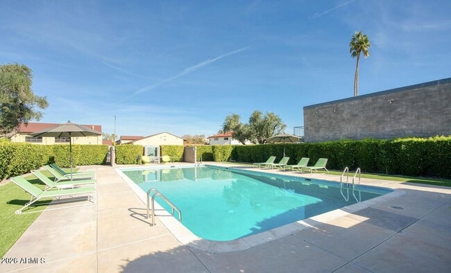 Foto del edificio - 7601 E 2nd St