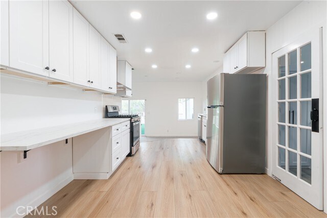 Foto del edificio - 2304 Roark Dr