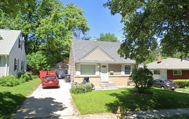 Building Photo - 2108 Oaklawn Ave