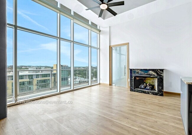 Foto del edificio - 600 12th Avenue South