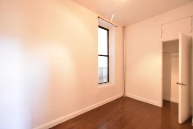 Building Photo - 89 E 116th St