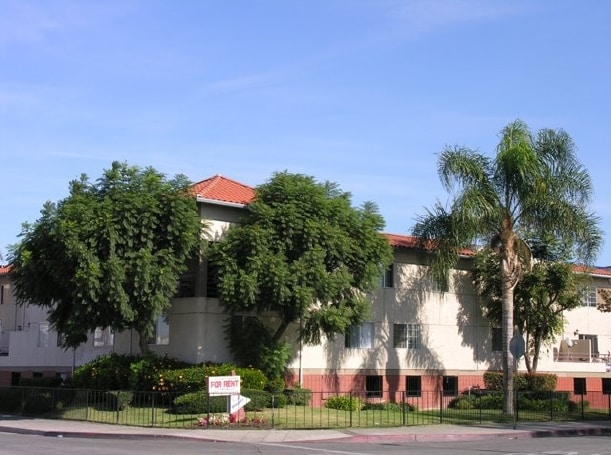 Building Photo - Emerald Terrace Apartments